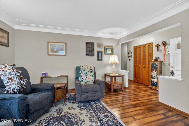 705 Regina Parkway, Toledo, OH 43612