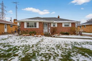 705 Regina Parkway, Toledo, OH 43612