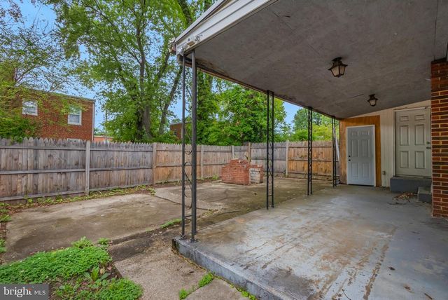 1146 BOOKER DR, Capitol Heights, MD 20743