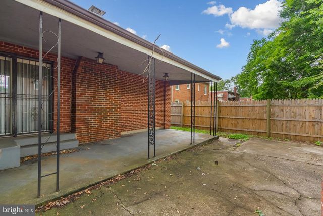 1146 BOOKER DR, Capitol Heights, MD 20743