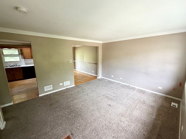 28W560 Bolles Avenue, West Chicago, IL 60185