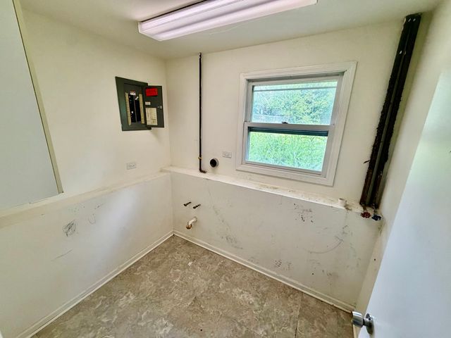 28W560 Bolles Avenue, West Chicago, IL 60185