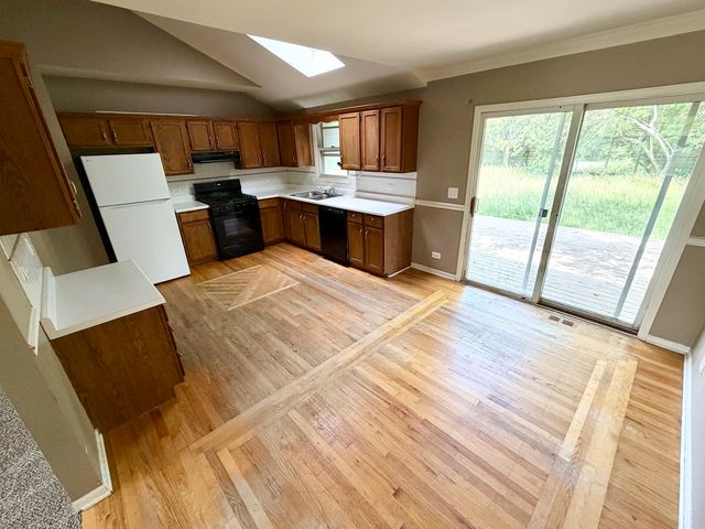 28W560 Bolles Avenue, West Chicago, IL 60185