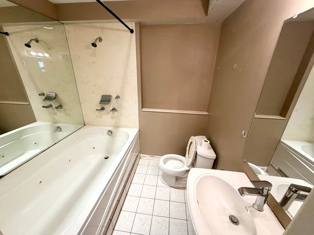 28W560 Bolles Avenue, West Chicago, IL 60185