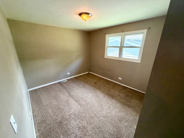 28W560 Bolles Avenue, West Chicago, IL 60185