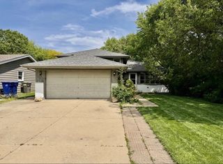 28W560 Bolles Avenue, West Chicago, IL 60185