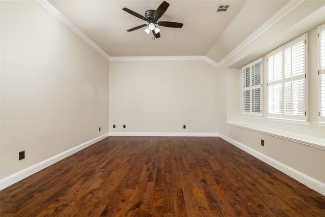 8905 Lakepointe Avenue, Rowlett, TX 75088