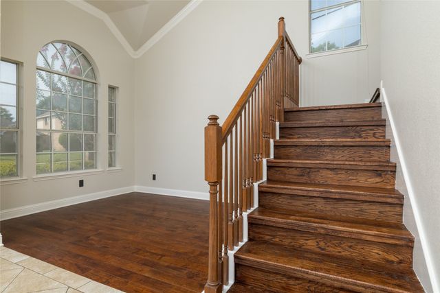 8905 Lakepointe Avenue, Rowlett, TX 75088
