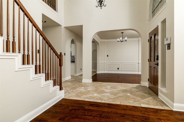 8905 Lakepointe Avenue, Rowlett, TX 75088