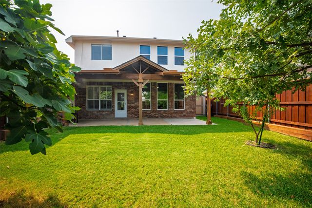8905 Lakepointe Avenue, Rowlett, TX 75088