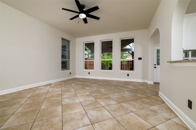 8905 Lakepointe Avenue, Rowlett, TX 75088