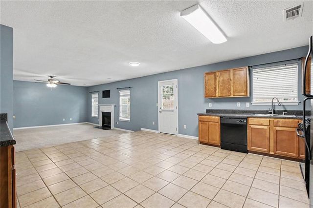373 Kentwood Springs Drive, Hampton, GA 30228