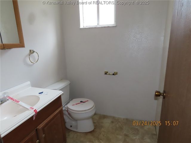 658 Campbells Creek Drive, Charleston, WV 25306