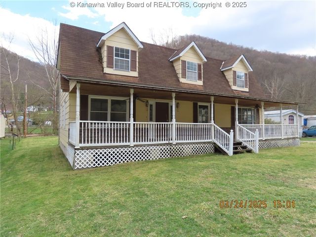 658 Campbells Creek Drive, Charleston, WV 25306