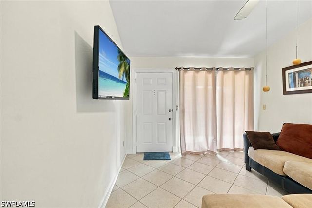 5501 Rattlesnake Hamm RD 209, Naples, FL 34113