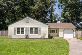 7 Sunny Meade CV, Hampton, VA 23666