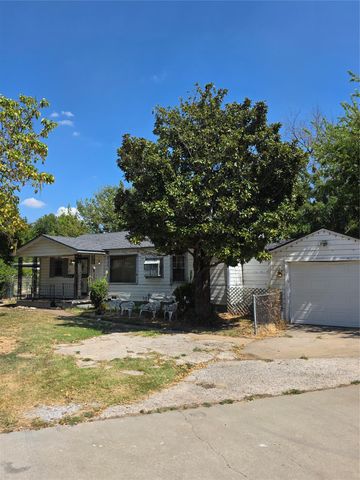 2423 N Xanthus Avenue, Tulsa, OK 74110