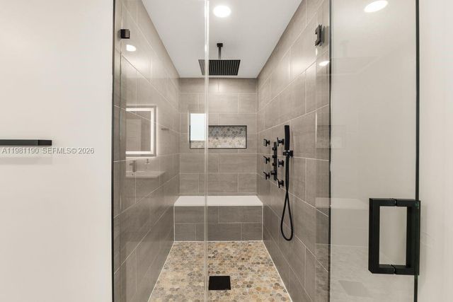 1840 SW 51st Ter, Plantation, FL 33317