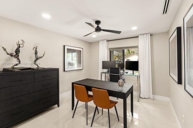 1840 SW 51st Ter, Plantation, FL 33317