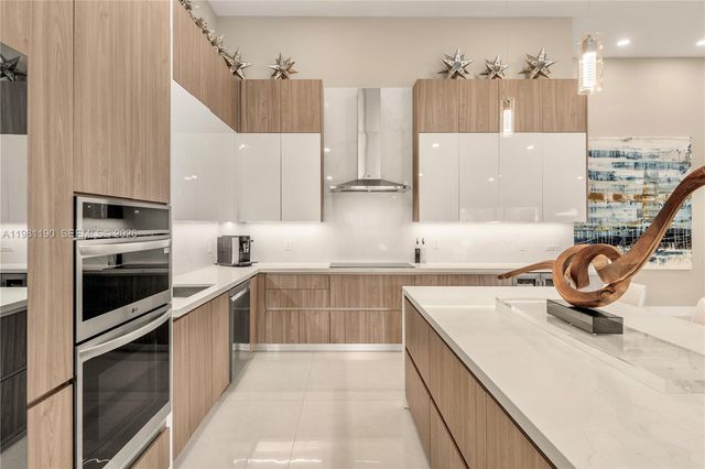 1840 SW 51st Ter, Plantation, FL 33317