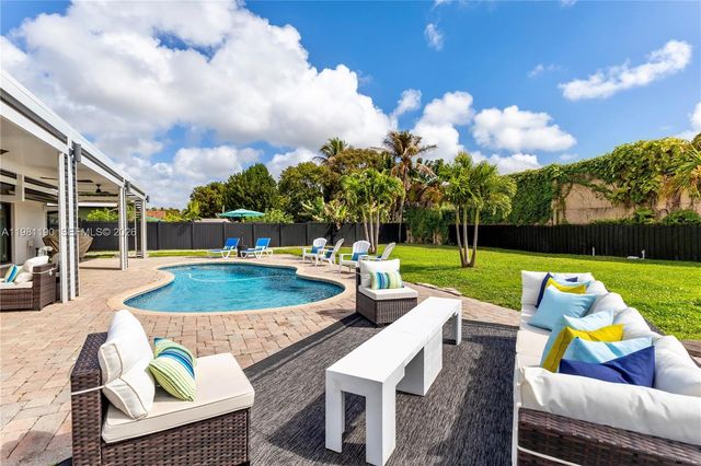 1840 SW 51st Ter, Plantation, FL 33317