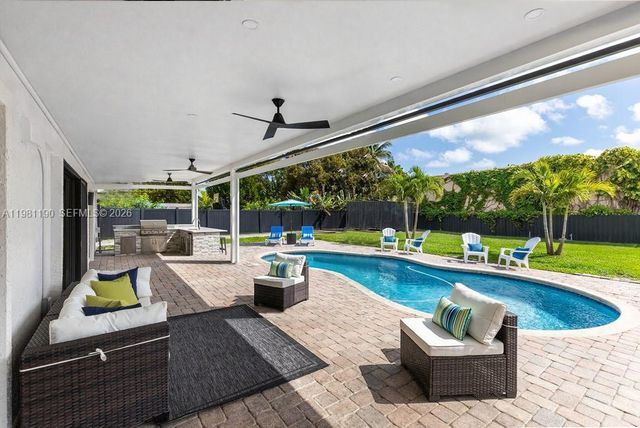 1840 SW 51st Ter, Plantation, FL 33317