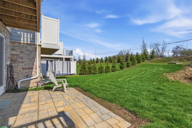 7402 Chestnut Way, Pine Twp, PA 15044