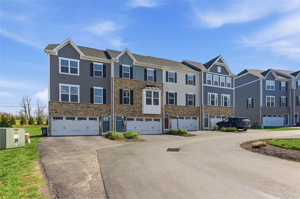 7402 Chestnut Way, Pine Twp, PA 15044