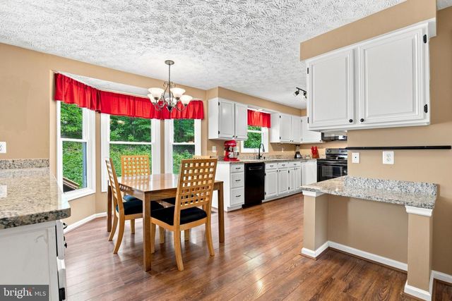 16125 OLMSTEAD LN, Woodbridge, VA 22191