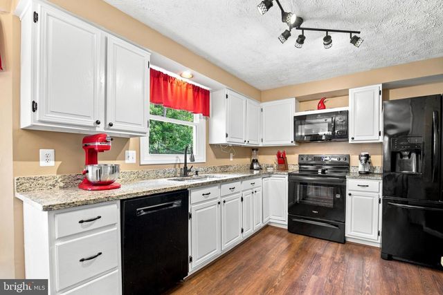 16125 OLMSTEAD LN, Woodbridge, VA 22191