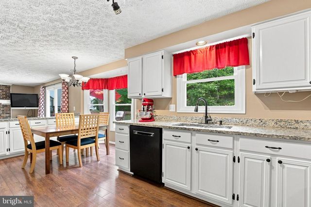 16125 OLMSTEAD LN, Woodbridge, VA 22191