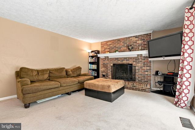 16125 OLMSTEAD LN, Woodbridge, VA 22191