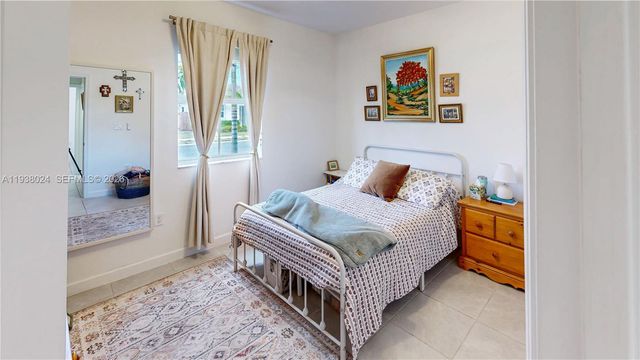 2628 SE 8th Ct, Homestead, FL 33035