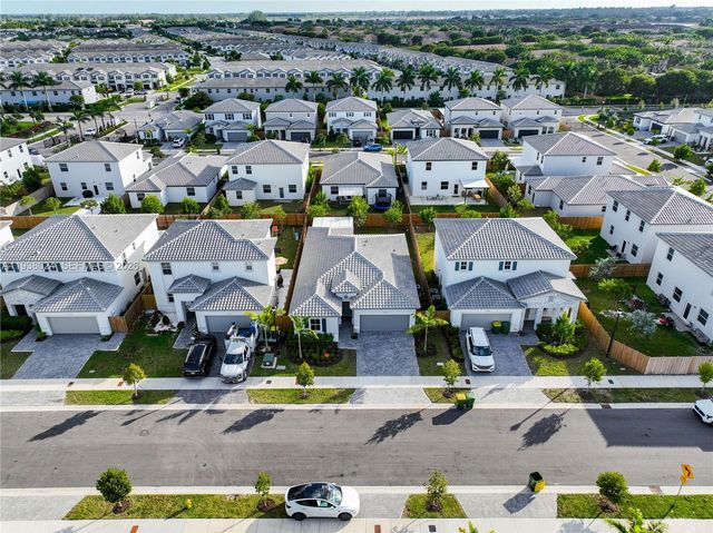 2628 SE 8th Ct, Homestead, FL 33035