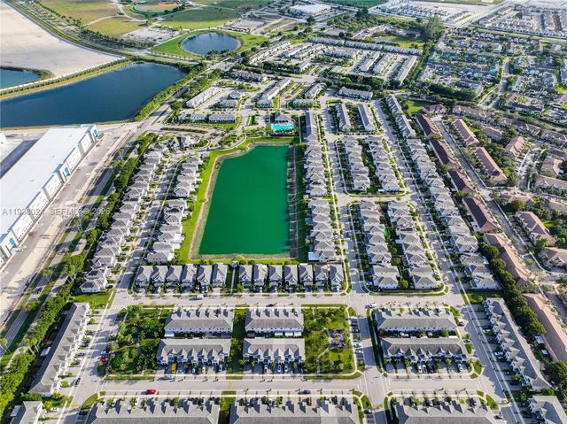 2628 SE 8th Ct, Homestead, FL 33035