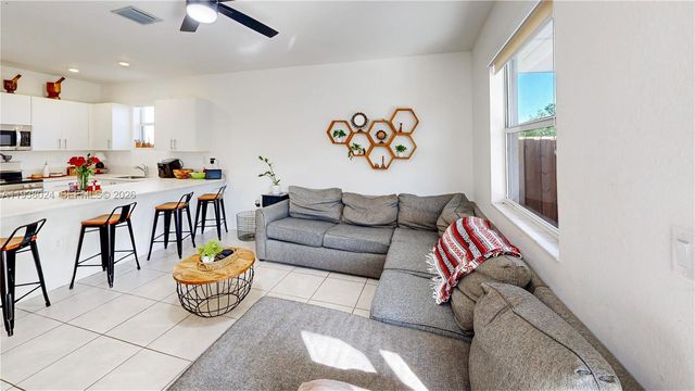 2628 SE 8th Ct, Homestead, FL 33035