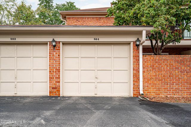 804 Forest Park Rd, Louisville, KY 40223