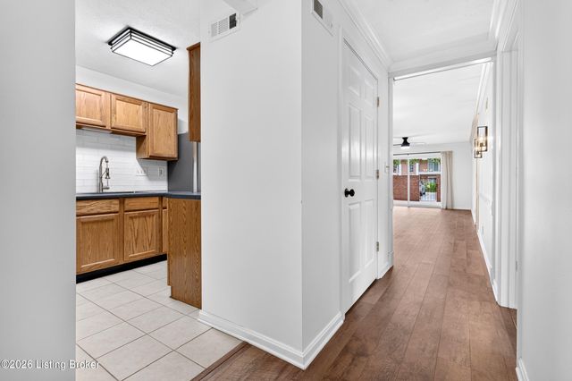 804 Forest Park Rd, Louisville, KY 40223