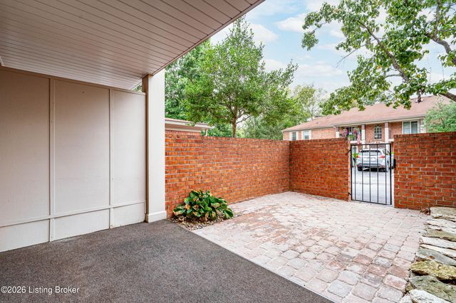 804 Forest Park Rd, Louisville, KY 40223