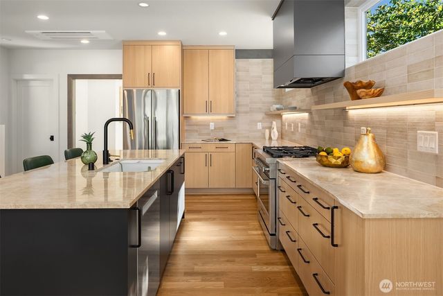 7342 20th Avenue NW, Seattle, WA 98117