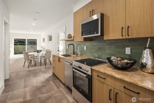 7342 20th Avenue NW, Seattle, WA 98117