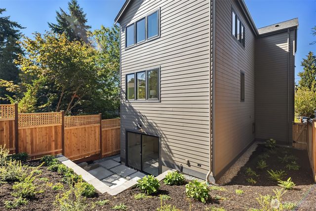 7342 20th Avenue NW, Seattle, WA 98117
