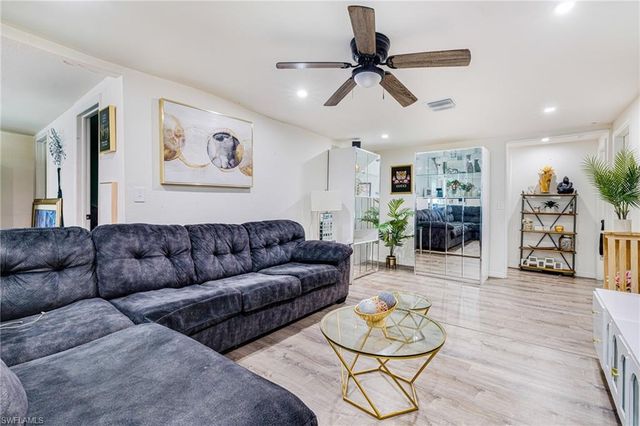 2012 Wright ST, Fort Myers, FL 33916