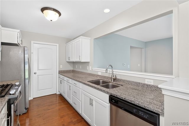 28 Cumberland St, Lancaster, NY 14086