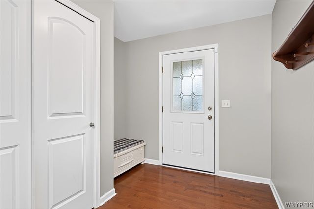28 Cumberland St, Lancaster, NY 14086
