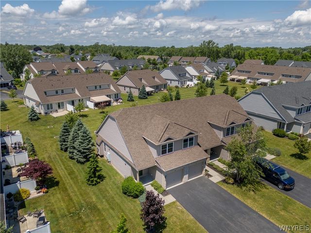 28 Cumberland St, Lancaster, NY 14086