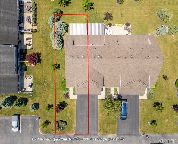 28 Cumberland St, Lancaster, NY 14086