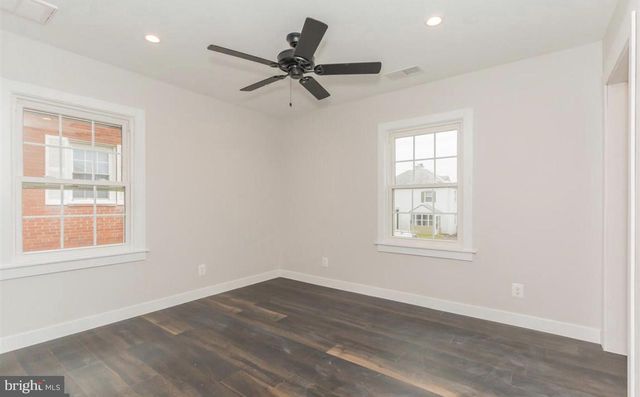308 S VEITCH ST, Arlington, VA 22204