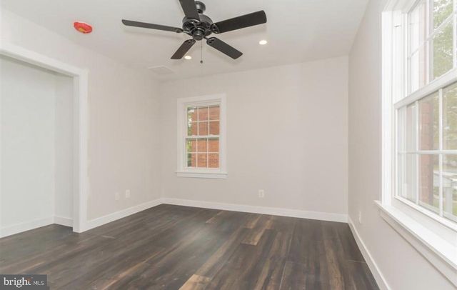 308 S VEITCH ST, Arlington, VA 22204