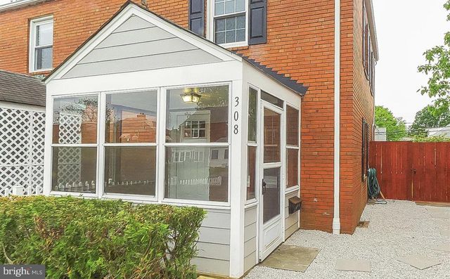 308 S VEITCH ST, Arlington, VA 22204